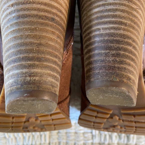 Tahari Glenn Rust Brown Leather Booties Sz 7.5 - Picture 7 of 14